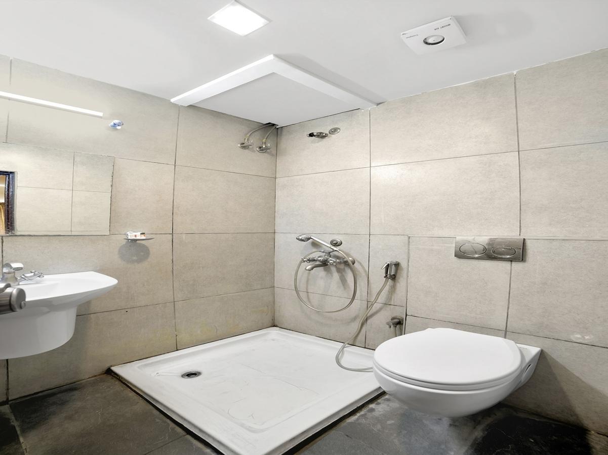 Oyo 674 Apartment Hotel Manar Luxury Suites Hyderabad Exterior foto
